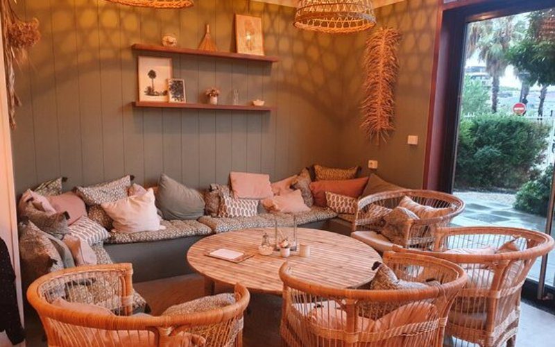 trang trí quán cafe đẹp đơn giản​